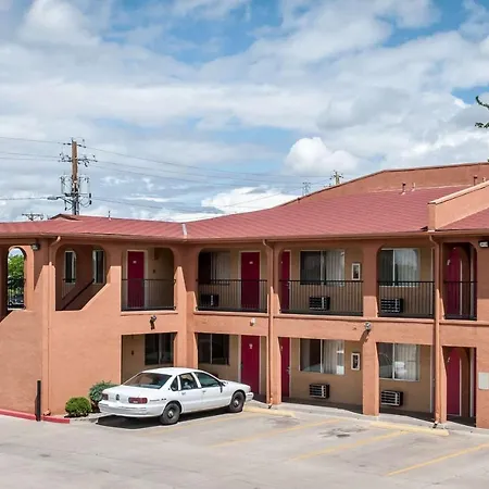 Econo Lodge Midtown Albuquerque-2